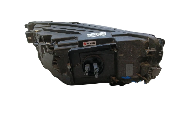 LAMPA LEWY PRZÓD VOLVO XC40 RECHARGE LIFT (2022-) E400V12 408KM 32404667