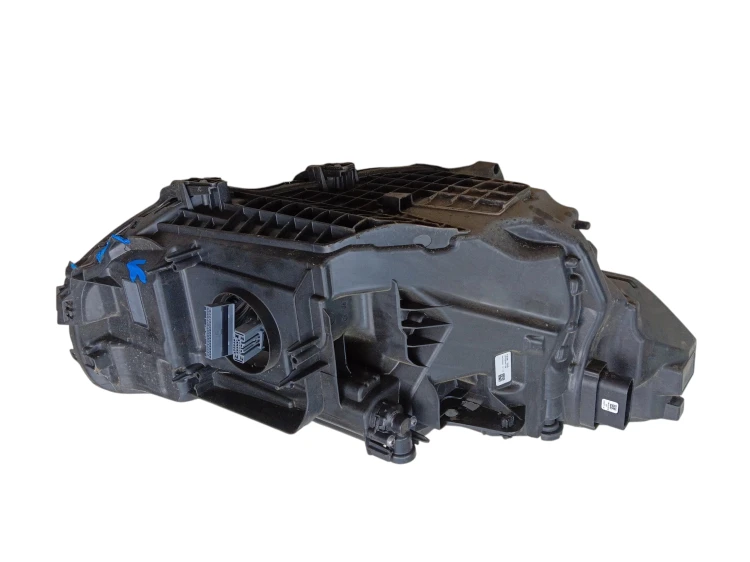 LAMPA LEWY PRZÓD VOLVO XC40 RECHARGE LIFT (2022-) E400V12 408KM 32404667