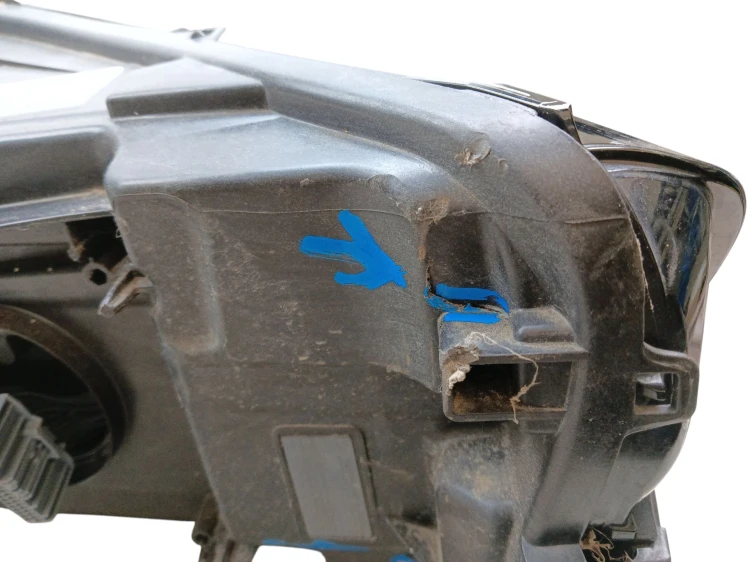 LAMPA LEWY PRZÓD VOLVO XC40 RECHARGE LIFT (2022-) E400V12 408KM 32404667