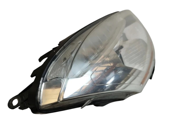 LAMPA PRAWY PRZÓD CITROEN C4 PICASSO I (2006-2010) 1.6 HDI 109KM