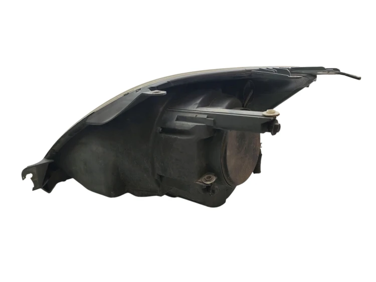 LAMPA PRAWY PRZÓD FORD FIESTA MK6 LIFT (2005-2008) 1.4 TDCI 68KM