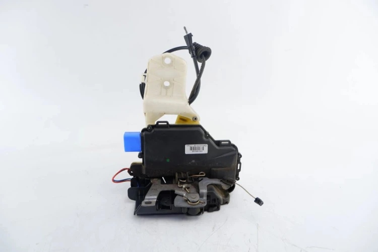 ZAMEK DRZWI LEWY PRZÓD VOLKSWAGEN POLO IV 1.2 3B1837015AQ