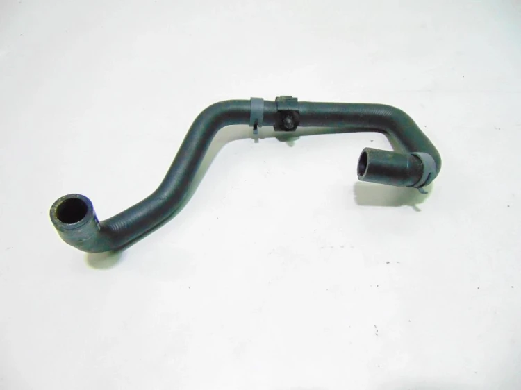 PRZEWÓD WODY VOLKSWAGEN PASSAT B8 5Q0121063M