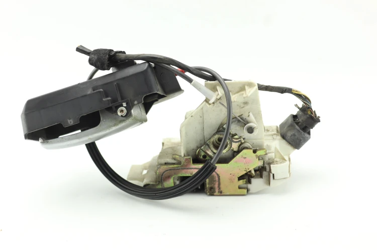 ZAMEK DRZWI LEWY PRZÓD FORD MONDEO MK3 (2000-2003) 1.8 16V 125KM XS41-A2181