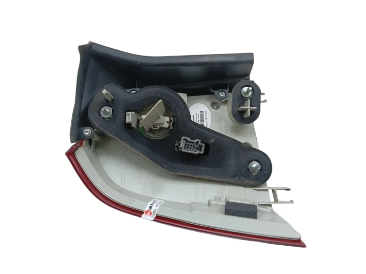 LAMPA PRAWY TYŁ VOLVO V70 III (2007-2011) 2.0 D 136KM 31395073