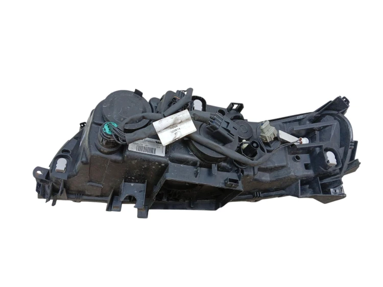 LAMPA PRAWY PRZÓD VOLVO S60 I LIFT (2004-2010) 2.0 T 180KM 30698836