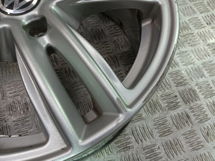 FELGA ALUMINIOWA VOLKSWAGEN PASSAT B6 (2005-2010) 2.0 FSI 150KM RC27-656