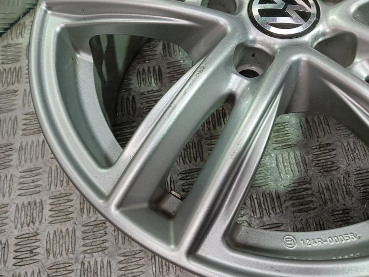 FELGA ALUMINIOWA VOLKSWAGEN PASSAT B6 (2005-2010) 2.0 FSI 150KM RC27-656