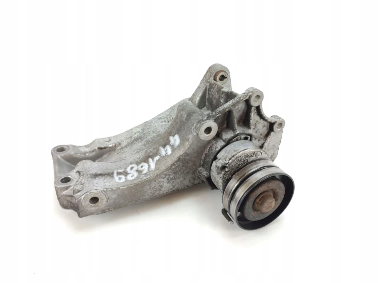 ŁAPA MOCOWANIE ALTERNATORA VOLKSWAGEN GOLF IV (1997-2006) 1.4 16V 75KM 0301