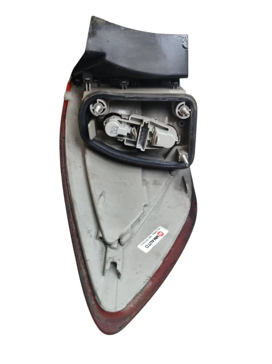 LAMPA PRAWY TYŁ FORD MONDEO MK4 (2007-2010) 1.8 TDCI 125KM 7S71-13404-B