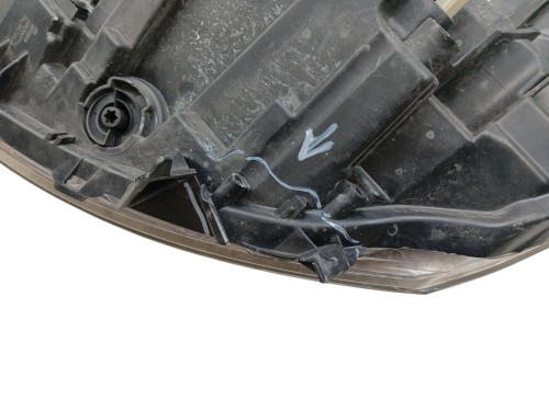 LAMPA PRAWY PRZÓD CITROEN C5 III (2008-2010) 2.0 HDI 163KM 9689037780