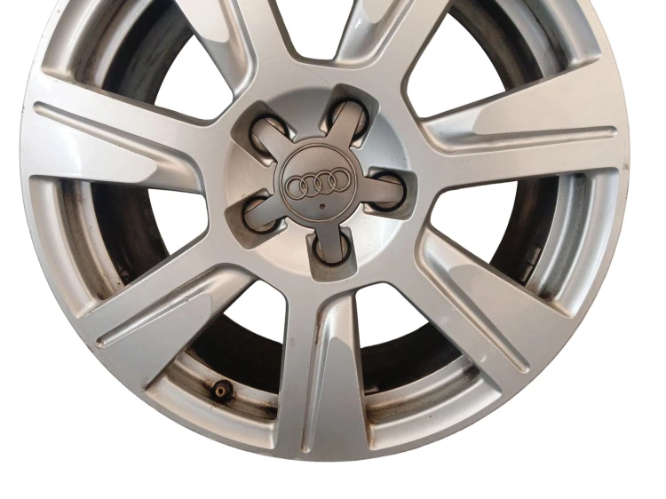 FELGA ALUMINIOWA AUDI A6 C6 LIFT (2008-2011) 2.7 V6 TDI 190KM 4F0601025CB
