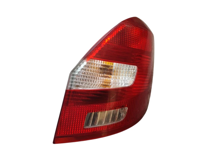 LAMPA PRAWY TYŁ SKODA FABIA II LIFT (2010-2014) 1.2 TSI 86KM