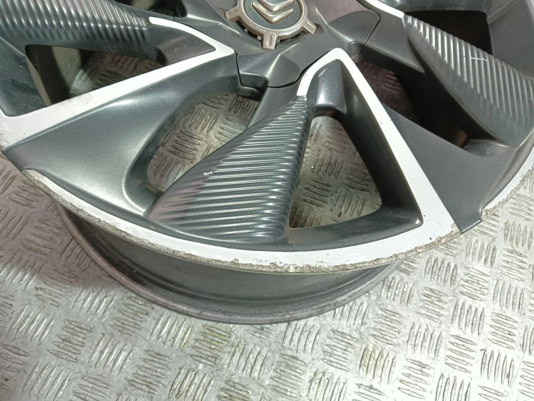 FELGA ALUMINIOWA CITROEN DS4 (2011-2015) 2.0 HDI 163KM 9673705977