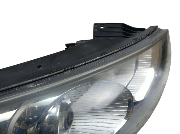 LAMPA PRAWY PRZÓD HYUNDAI IX35 (2009-2013) 2.0 CRDI 136KM
