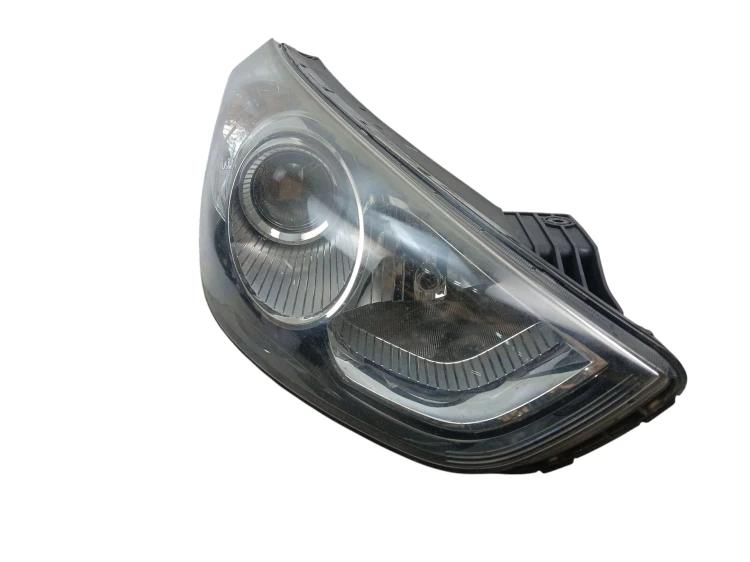 LAMPA PRAWY PRZÓD HYUNDAI IX35 (2009-2013) 2.0 CRDI 136KM