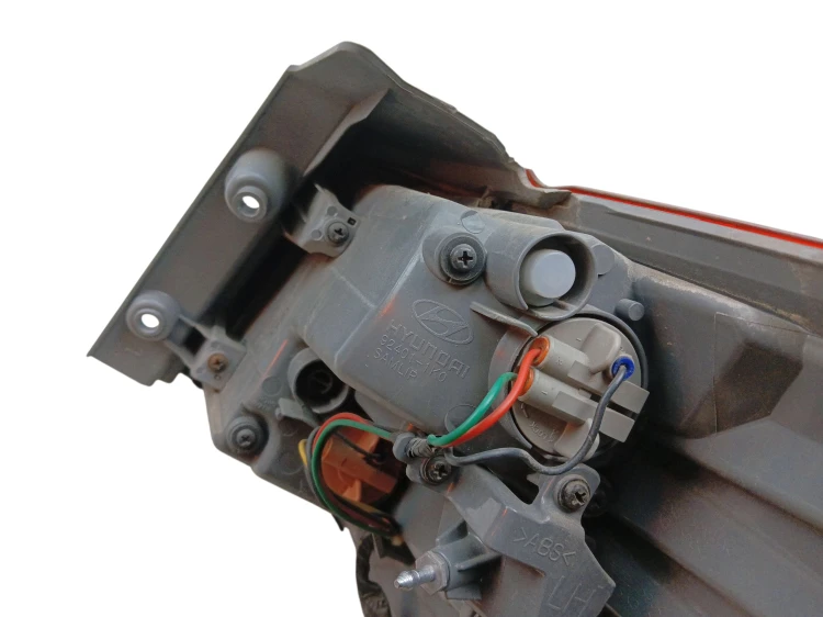 LAMPA LEWY TYŁ HYUNDAI IX20 (2010-2015) 1.6 16V 125KM 92401-1K0