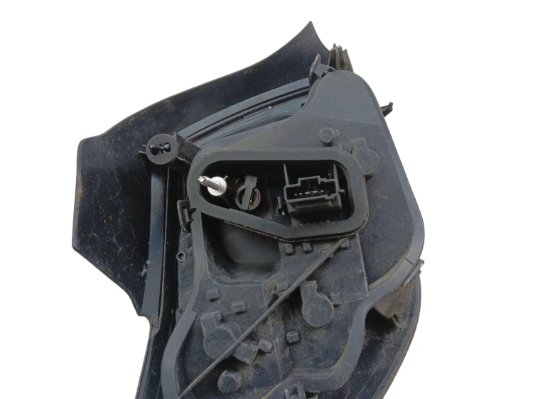 LAMPA PRAWY TYŁ CITROEN DS3 (2009-2014) 1.6 THP 156KM 9683115380