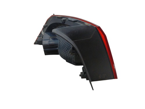 LAMPA PRAWY TYŁ VOLKSWAGEN PASSAT B8 (2014-2019) 2.0 TDI 150KM