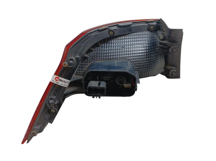 LAMPA PRAWY TYŁ VOLKSWAGEN PASSAT B8 (2014-2019) 2.0 TDI 150KM