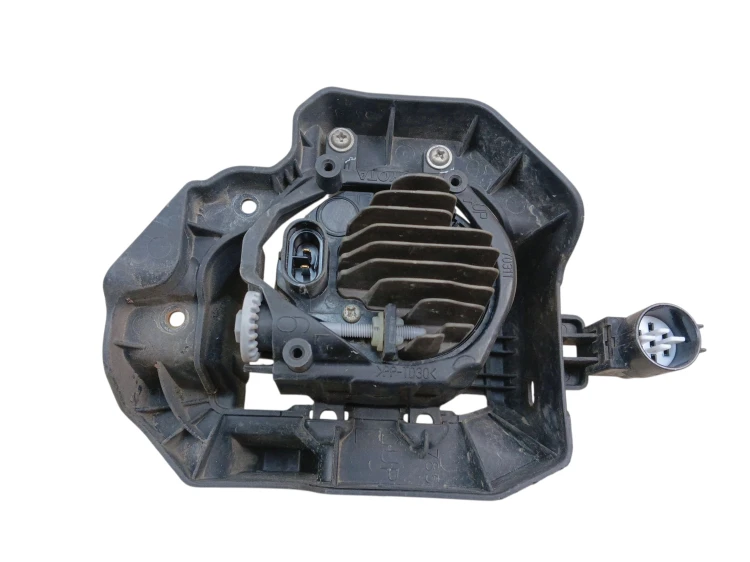 HALOGEN LEWY LEXUS CT 200h LIFT (2014-2017) 1.8 HYBRID 136KM