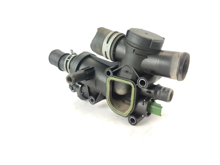 OBUDOWA TERMOSTATU FORD KUGA MK1 (2008-2010) 2.0 TDCI 136KM 9656182980