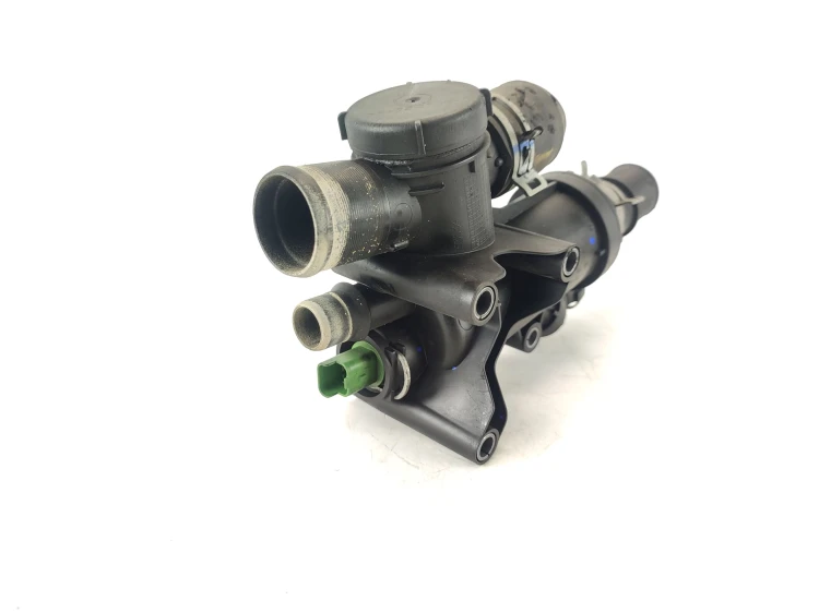 OBUDOWA TERMOSTATU FORD KUGA MK1 (2008-2010) 2.0 TDCI 136KM 9656182980