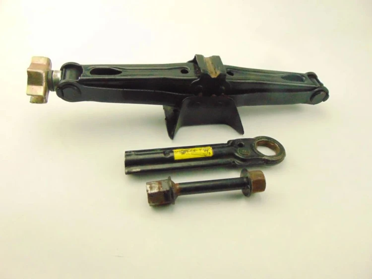 LEWAREK PODNOŚNIK SAMOCHODOWY RENAULT ESPACE IV LIFT (2006-2014) 2.0 DCI
