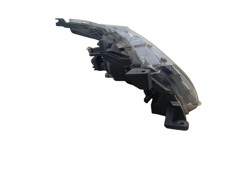 LAMPA LEWY PRZÓD TOYOTA COROLLA E18 (2013-2016) 1.6 VALVEMATIC 132KM 81150-