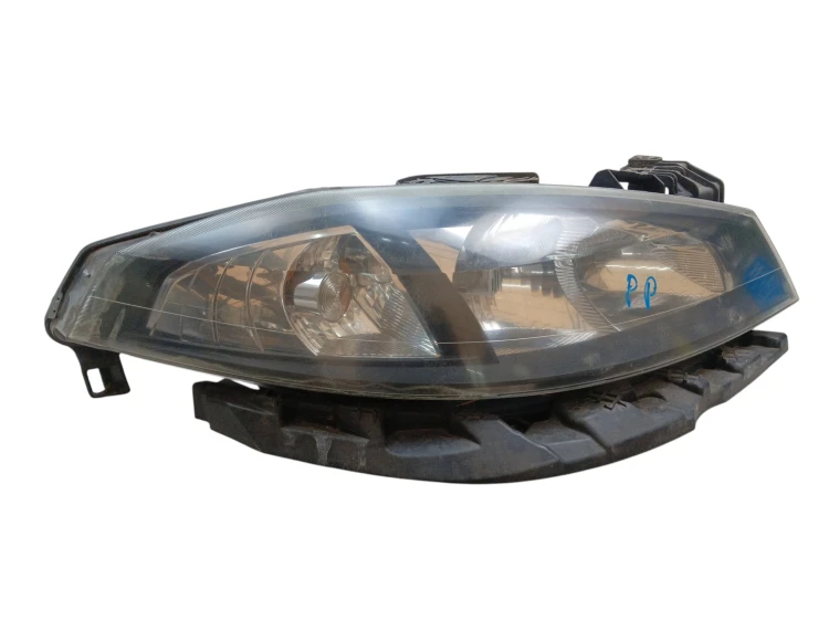 LAMPA PRAWY PRZÓD RENAULT LAGUNA II LIFT (2005-2007) 2.0 16V 133KM 82004811