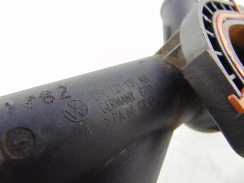 OBUDOWA TERMOSTATU VOLKSWAGEN PASSAT B7 1.6 TDI 03L121131AA