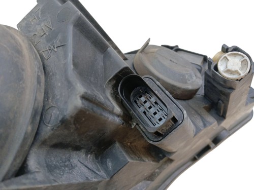 LAMPA LEWY PRZÓD VOLKSWAGEN PASSAT B6 (2005-2010) 2.0 TDI 140KM 3C0941005