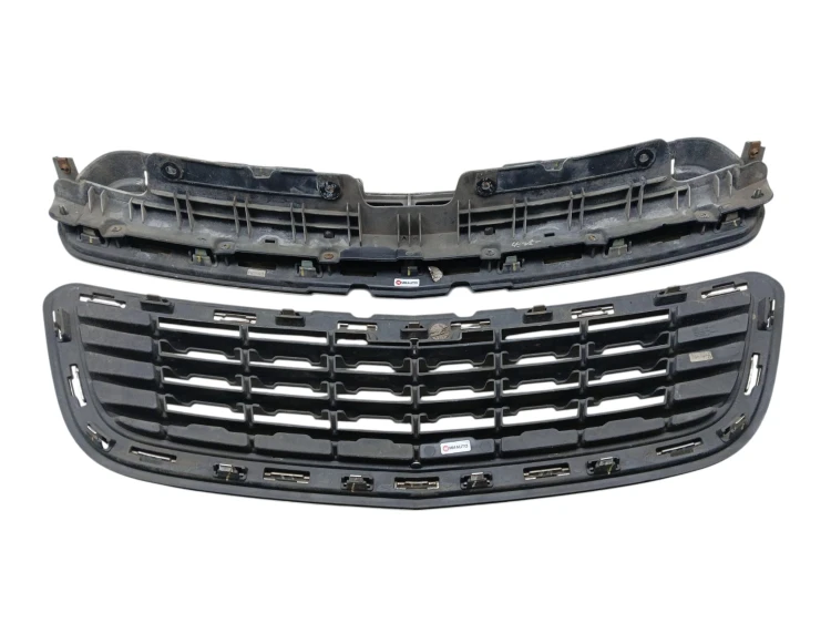 ATRAPA GRILL CHEVROLET TRAX I (2012-2016) 1.6 16V 116KM 95235143, 95235146