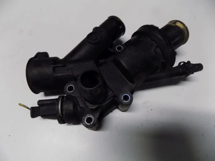 OBUDOWA TERMOSTATU CITROEN C5 III LIFT 9682141580