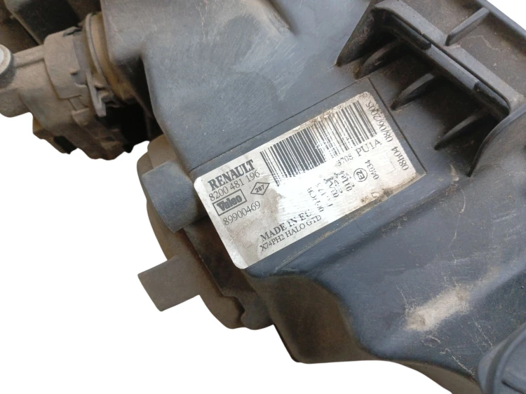 LAMPA LEWY PRZÓD RENAULT LAGUNA II LIFT (2005-2007) 2.0 16V 133KM 820048119