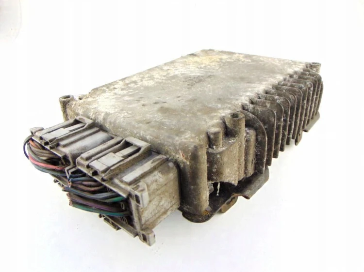 KOMPUTER STEROWNIK SILNIKA CHRYSLER VOYAGER IV (2001-2008) 3.3 V6 P04748429