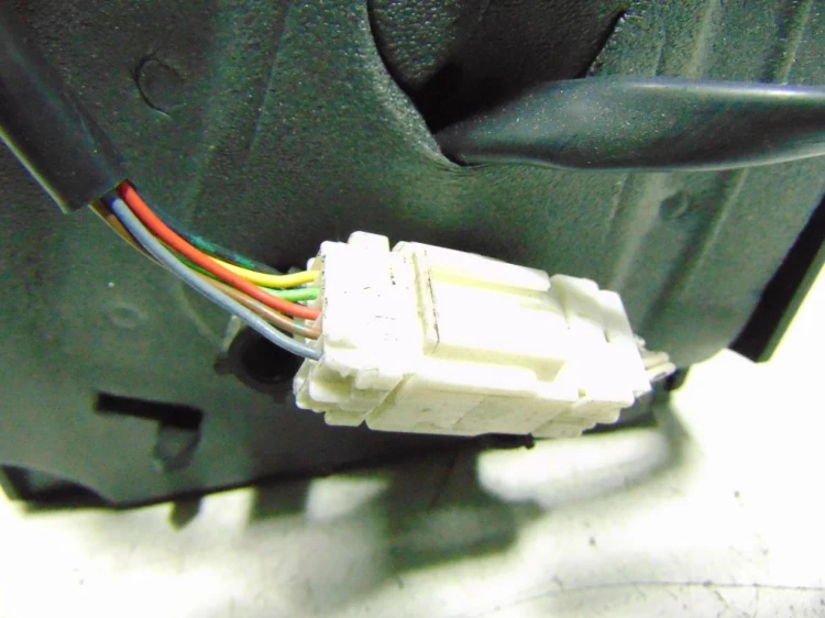 LUSTERKO PRAWE NISSAN NOTE I(2005-2013) 1.6 16V
