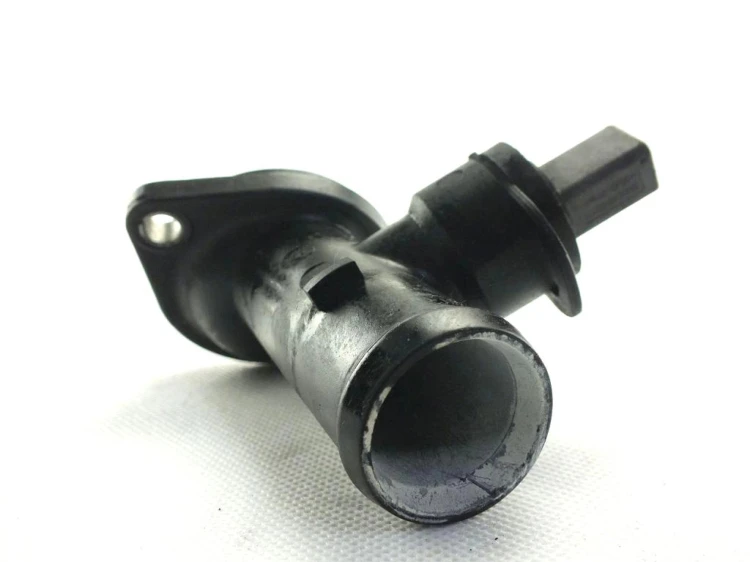 OBUDOWA TERMOSTATU VOLKSWAGEN PASSAT B6 2.0 TDI 03G121121D