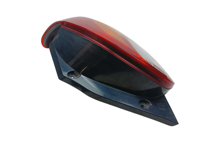 LAMPA PRAWY TYŁ MITSUBISHI SPACE STAR II (2013-2016) 1.2 80KM