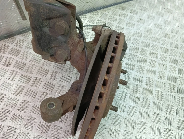 ZWROTNICA AMORTYZATOR PRAWY PRZÓD JEEP PATRIOT LIFT (2011-2017) 2.0 16V 156