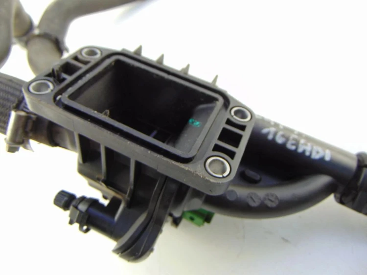 OBUDOWA TERMOSTATU CITROEN C4 PICASSO II (2013-2018) 1.6 E-HDI 9684588980