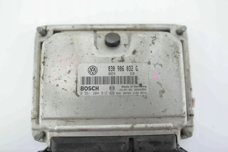 KOMPUTER STEROWNIK SILNIKA VOLKSWAGEN POLO III 6N 1.0 BEN 030906032G 026120