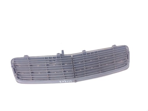 ATRAPA GRILL MERCEDES C W203 (2000-2003) 2.0 129KM