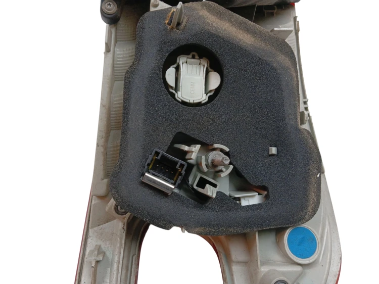 LAMPA LEWY TYŁ PEUGEOT 308 II T9 (2014-2017) 2.0 BlueHDI 150KM 9678093980