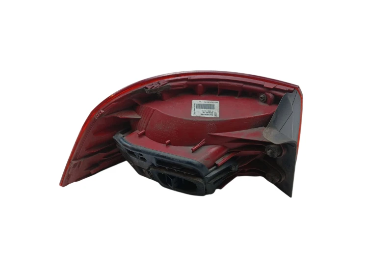 LAMPA PRAWY TYŁ VOLKSWAGEN PASSAT B7 (2010-2014) 2.0 TDI 140KM 3AF945096E