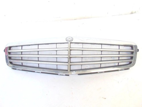 ATRAPA GRILL MERCEDES C W204 (2007-2011) 2.2 CDI 136KM 2048801283