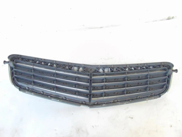 ATRAPA GRILL MERCEDES C W204 (2007-2011) 2.2 CDI 136KM 2048801283