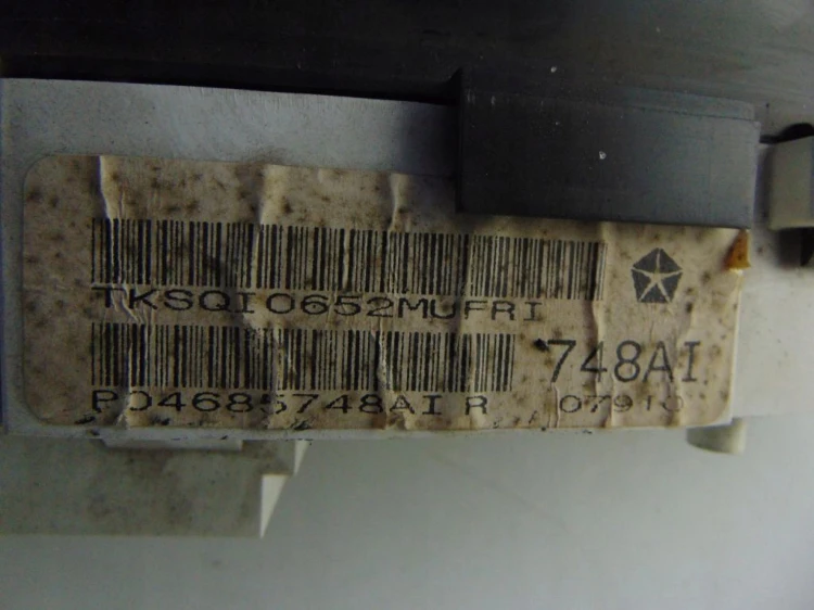 LICZNIK CHRYSLER VOYAGER IV (2001-2008) 3.3 V6 P04685748