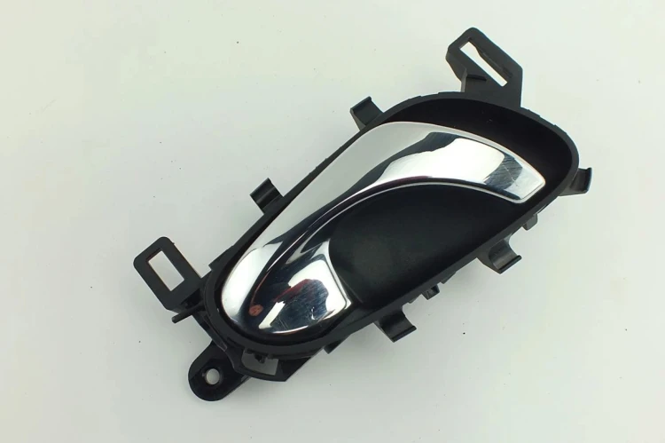 KLAMKA WEWNĘTRZNA PRAWY TYŁ RENAULT KADJAR (2015-2018) 1.5 DCI 110