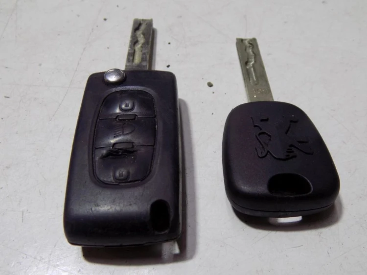 STACYJKA CITROEN C4 PICASSO (2006-2013)
